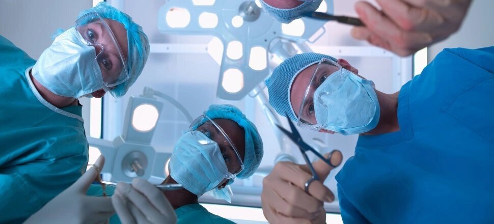 نصب دوربین در اتاق عمل اجباری شد؟