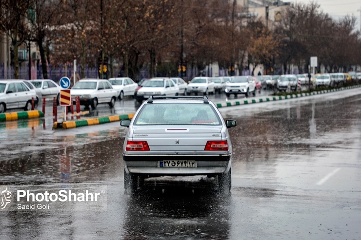 کارشناس مرکز پیش‌بینی هواشناسی خراسان رضوی گفت: است. از بعدازظهر فردا تا صبح یکشنبه افزایش ابرناکی در نیمه شمالی استان را داریم به گونه‌ای که از بعدازظهر شنبه تا صبح یکشنبه برای برخی مناطق نیمه شمالی و شهر‌های واقع در شمال غرب بارش باران را خواهند داشت.