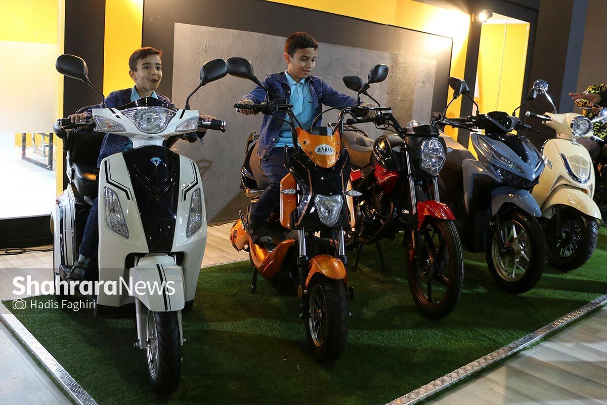 بيست و دومين نمايشگاه بين المللی خودرو