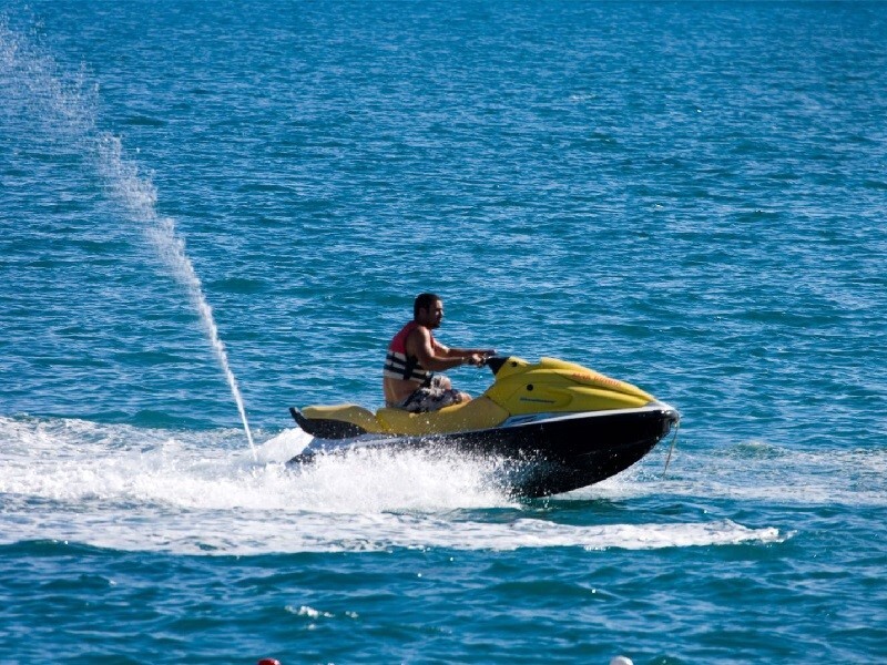 جذابترین تفریحات دریایی کیش جذابترین تفریحات دریایی کیش