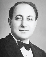 یک قرن تاریخ روی پرده جادو