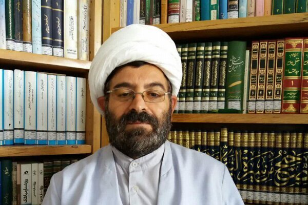 گفتگو با حجت الاسلام امیرعلی حسنلو درباره ویژگیهای امام رضا (ع) گفتگو با حجت الاسلام امیرعلی حسنلو درباره ویژگیهای امام رضا (ع)