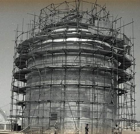 گذری بر تاریخ طلاکاری گنبد و ساخت رواقها در حرم مطهر رضوی گذری بر تاریخ طلاکاری گنبد و ساخت رواقها در حرم مطهر رضوی