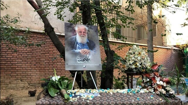 برگزاری مراسم تشییع هوشنگ ابتهاج در تهران| خاکسپاری &laquo;سایه&raquo; در رشت فردا برگزار می&zwnj;شود