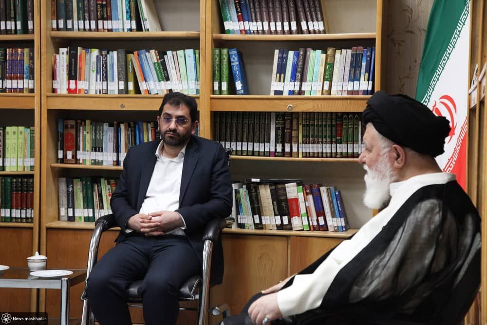 دیدار شهردار مشهد با آیت‌الله علم‌الهدی در آستانه اربعین حسینی+ عکس