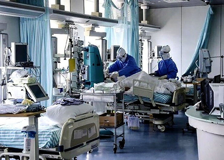 مدیر روابط عمومی دانشگاه علوم پزشکی مشهد از کاهش ۵۴ درصدی شمار بستری‌شدگان جدید روزانه مبتلا به کرونا در بیمارستان‌های خراسان رضوی طی ۱۰ روز گذشته خبر داد.