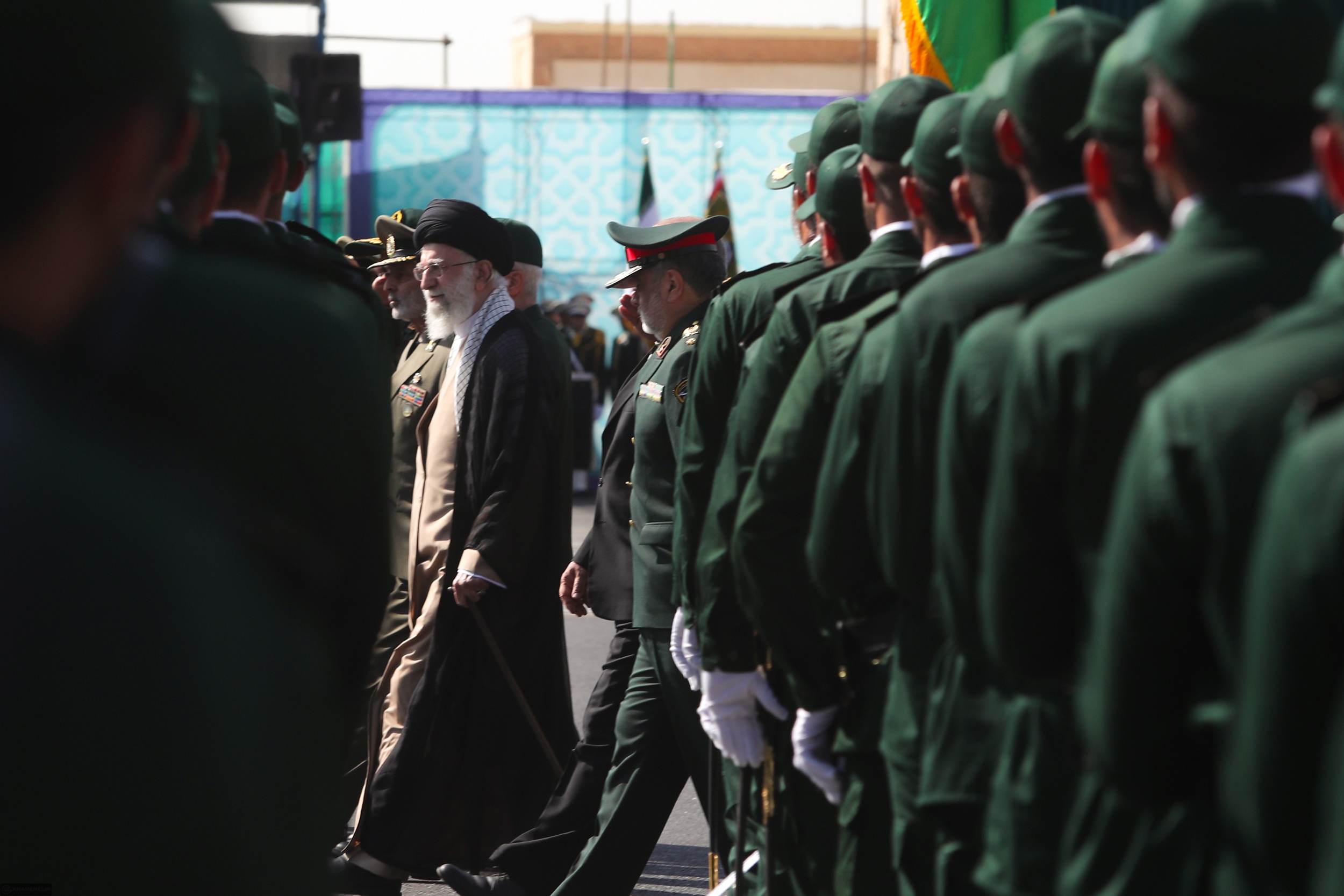 سخنان رهبر انقلاب در مورد پشت پرده حوادث اخیر| این اغتشاش برنامهریزی شده بود| درگذشت دختر جوان دل ما را هم سوزاند (۱۱ مهر ۱۴۰۱) سخنان رهبر انقلاب در مورد پشت پرده حوادث اخیر| این اغتشاش برنامهریزی شده بود| درگذشت دختر جوان دل ما را هم سوزاند (۱۱ مهر ۱۴۰۱)