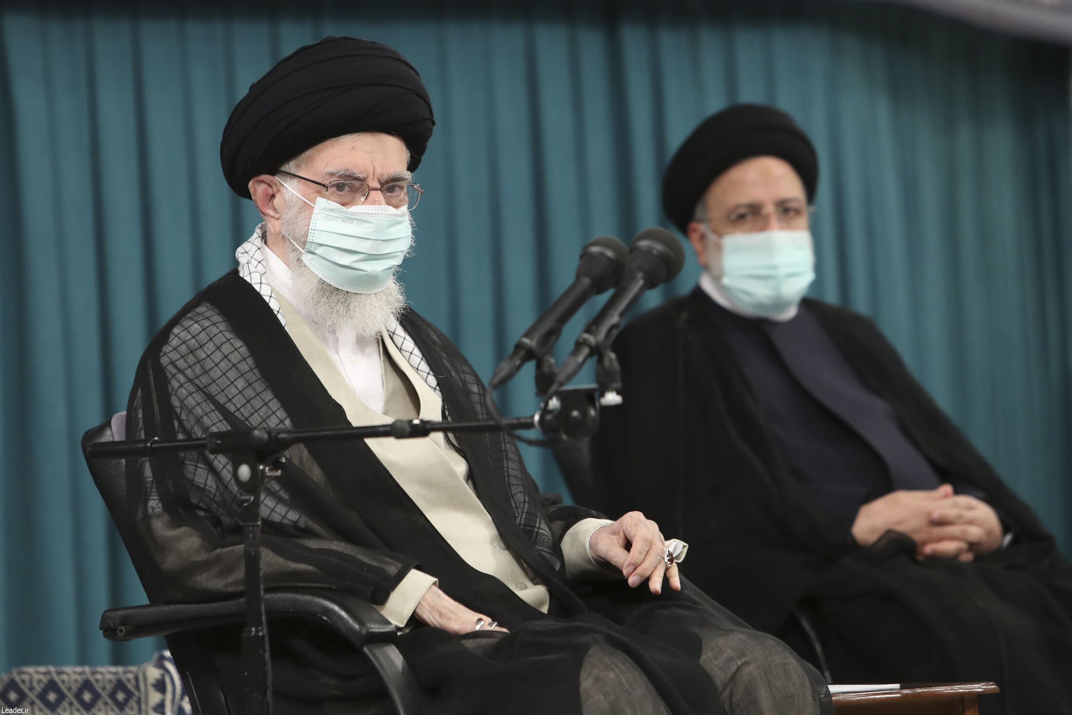 رهبر معظم انقلاب: مراد از وحدت قطعاً وحدت مذهبی نیست رهبر معظم انقلاب: مراد از وحدت قطعاً وحدت مذهبی نیست