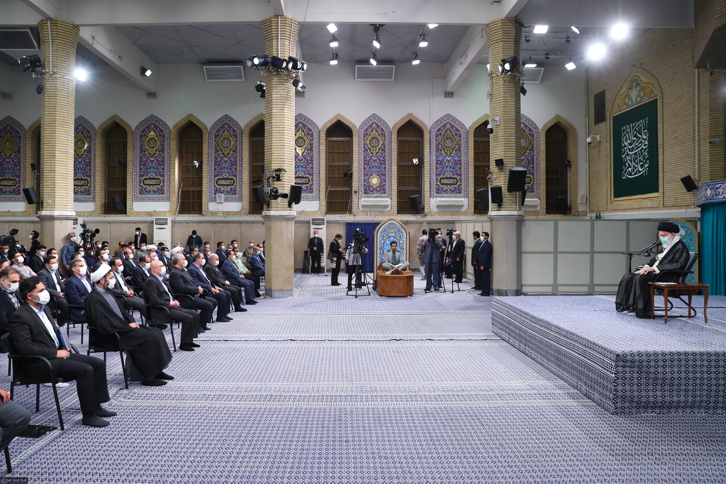 دیدار جمعی از نخبگان جوان و استعداد‌های برتر با رهبر انقلاب