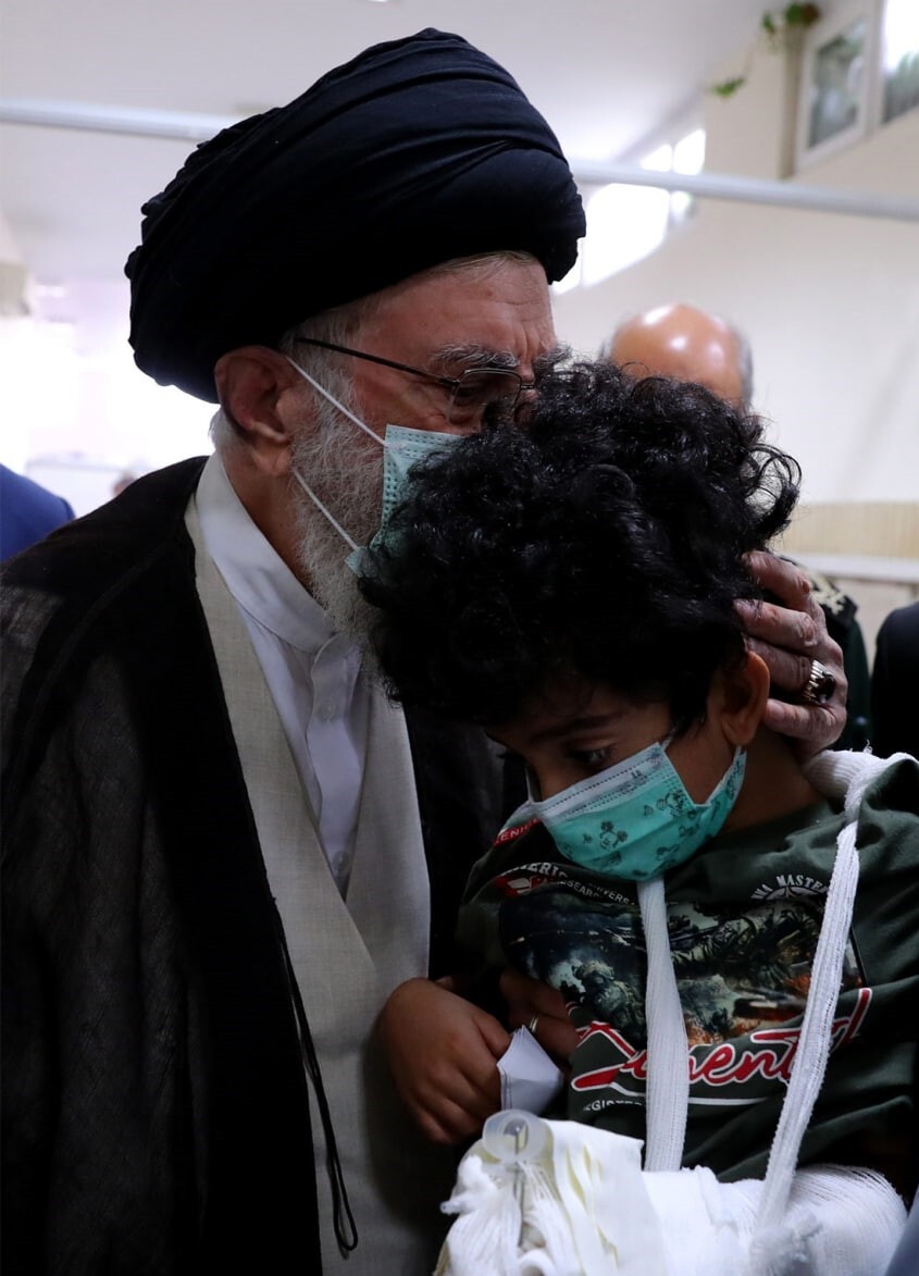 دیدار آرتین سرایداران با رهبر انقلاب+ فیلم و عکس دیدار آرتین سرایداران با رهبر انقلاب+ فیلم و عکس