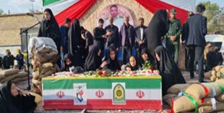 پیکر شهید «رسول حسینی» در زرند برگزار شد + فیلم و عکس پیکر شهید «رسول حسینی» در زرند برگزار شد + فیلم و عکس