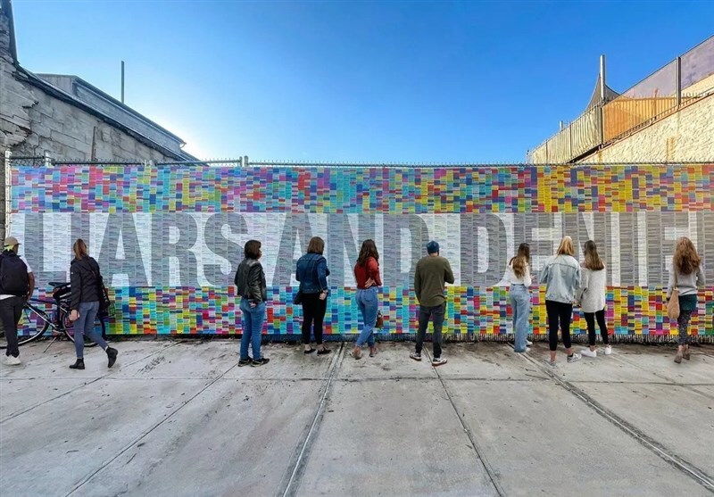 فاش شدن دروغهای دونالد ترامپ توسط یک نقاش فاش شدن دروغهای دونالد ترامپ توسط یک نقاش