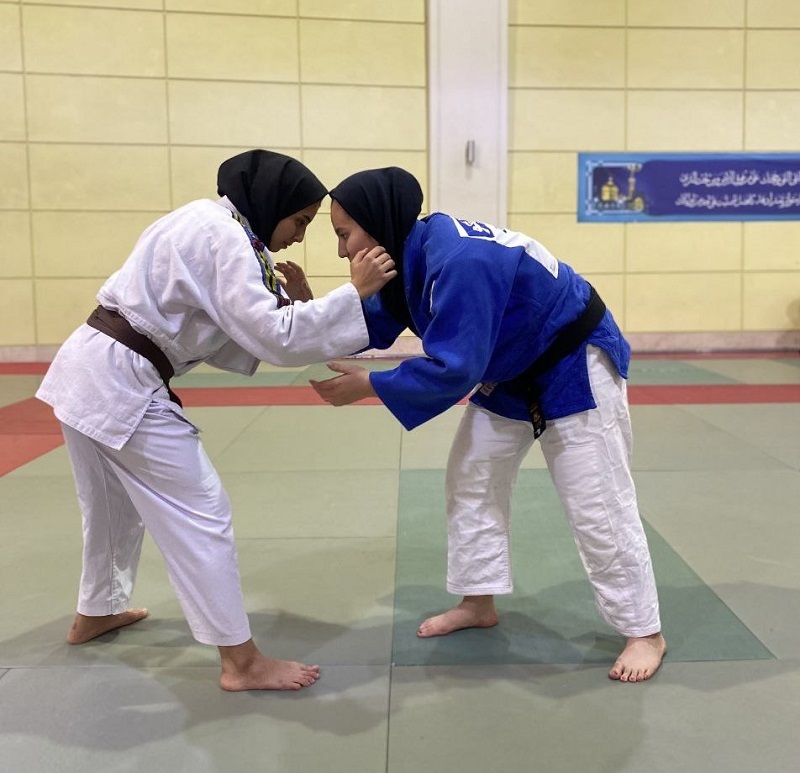 گفتوگو با مهتاب پلارک، نوجوان قهرمان در ورزشهای رزمی و موتورکراس گفتوگو با مهتاب پلارک، نوجوان قهرمان در ورزشهای رزمی و موتورکراس