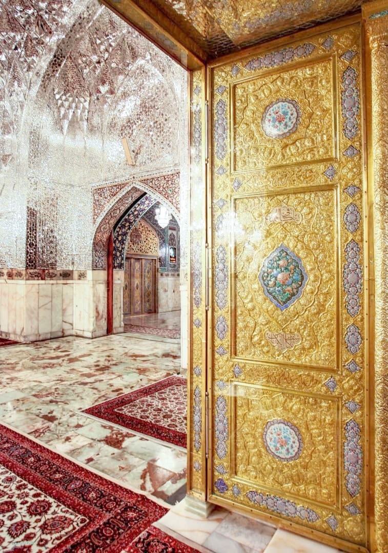 از عکاسی در حرم مطهر سیر نمیشوم از عکاسی در حرم مطهر سیر نمیشوم