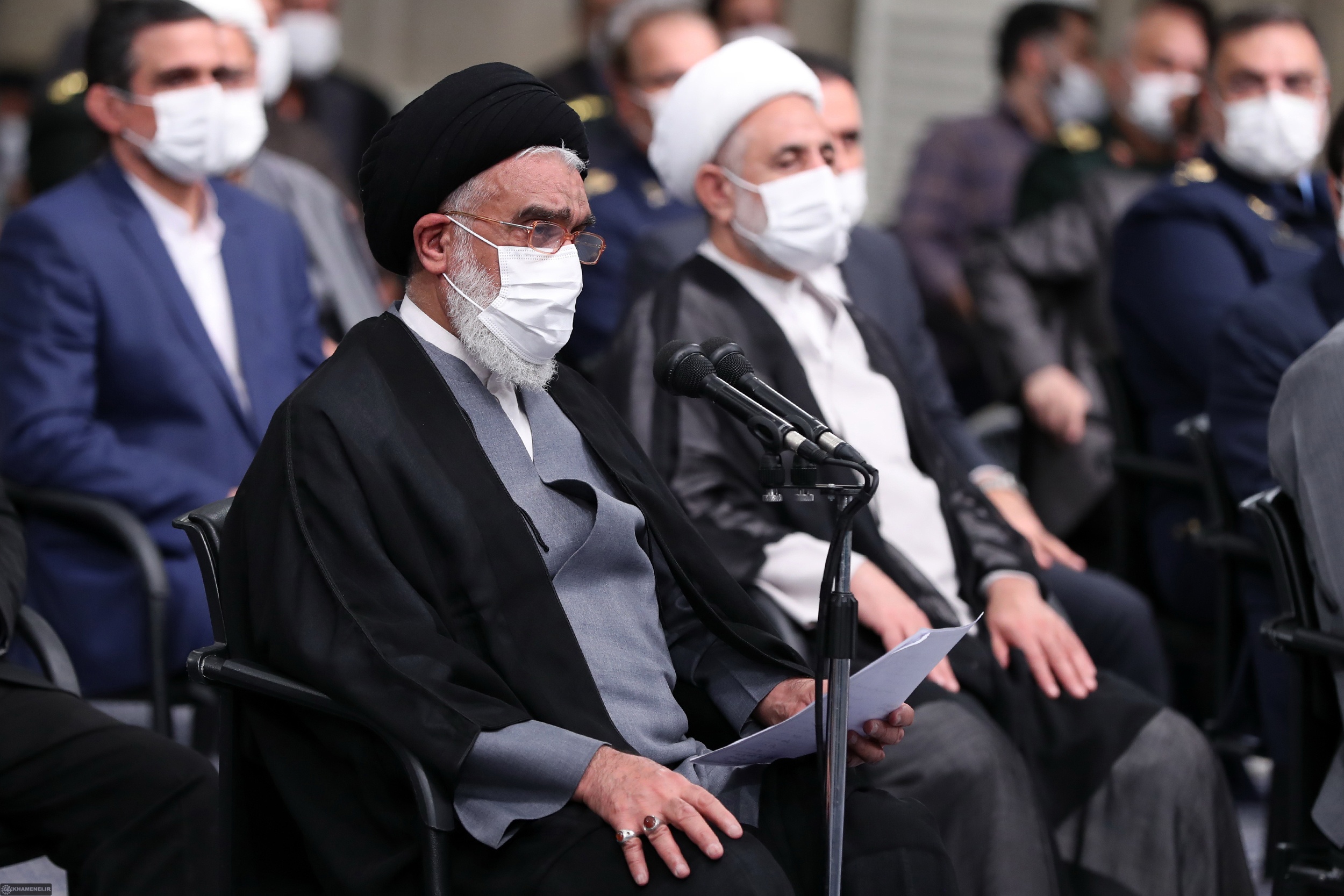 رهبر انقلاب: با زبان هنر یاد و پیام شهیدان را بیان کنید| شهیدِ امنیت جان خود را برای آسایش مردم فدا میکند+ فیلم و عکس رهبر انقلاب: با زبان هنر یاد و پیام شهیدان را بیان کنید| شهیدِ امنیت جان خود را برای آسایش مردم فدا میکند+ فیلم و عکس