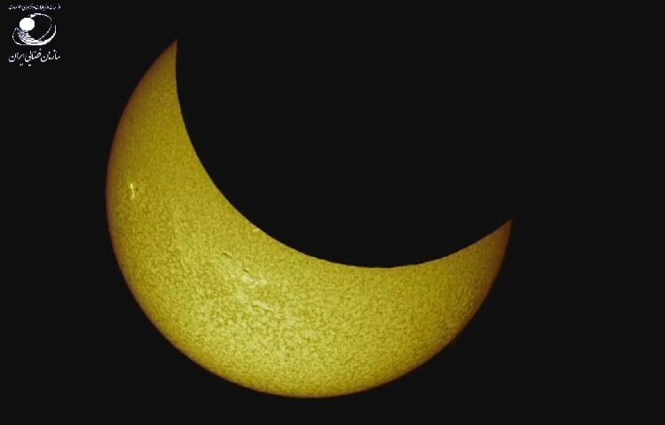 خورشیدگرفتگی در ایران آغاز شد+عکس و فیلم خورشیدگرفتگی در ایران آغاز شد+عکس و فیلم