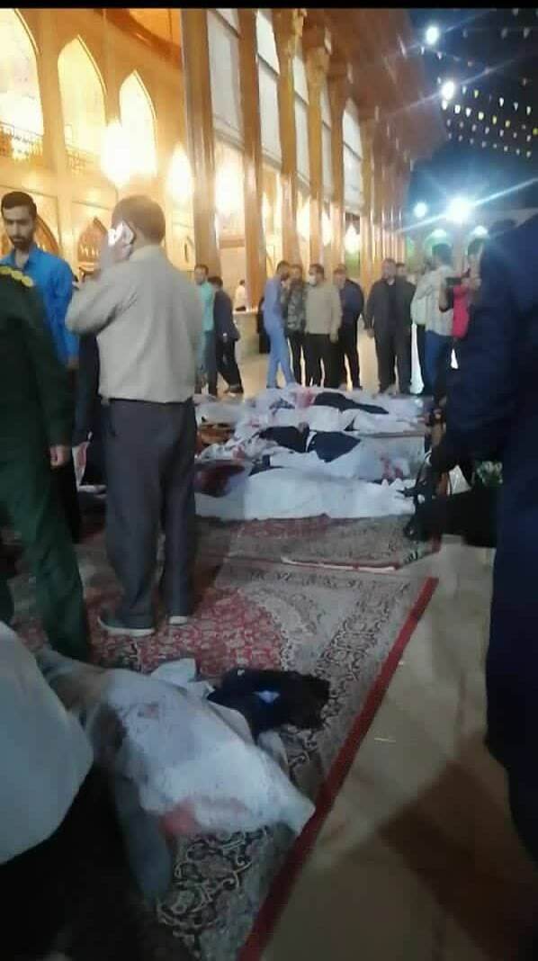 نخستین تصاویر از شهدای حمله تروریستی امروز حرم شاهچراغ شیراز
