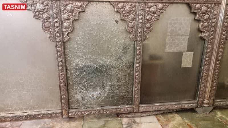 تصاویری تلخ از داخل حرم حضرت شاهچراغ(ع) پس از حادثه تروریستی