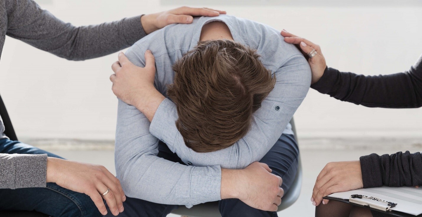 وظایف خانواده ها در مقابله با فرد معتاد به مواد مخدر وظایف خانواده ها در مقابله با فرد معتاد به مواد مخدر