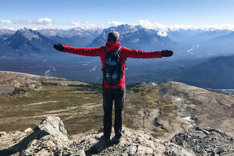 وسایل مورد نیاز برای سفر یک روزه در طبیعت وسایل مورد نیاز برای سفر یک روزه در طبیعت