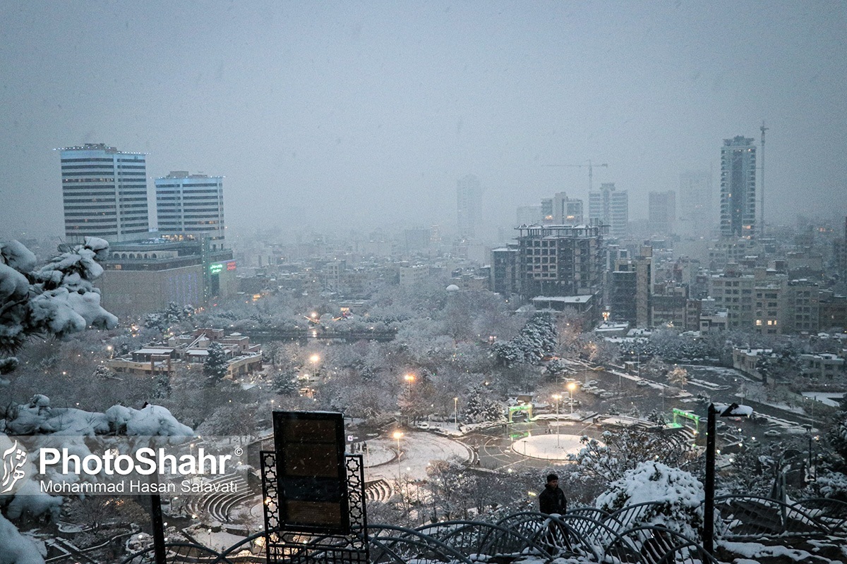 از آمادگی مددسرا‌های شهرداری تا خروج ۱۴ خودرو گرفتار در زیر سقف یک پارکینگ در مشهد