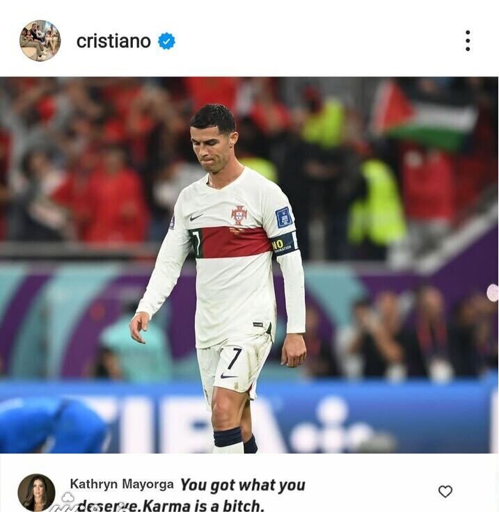 کامنت یک زن برای کریستیانو رونالدو، حاشیهساز شد + عکس کامنت یک زن برای کریستیانو رونالدو، حاشیهساز شد + عکس