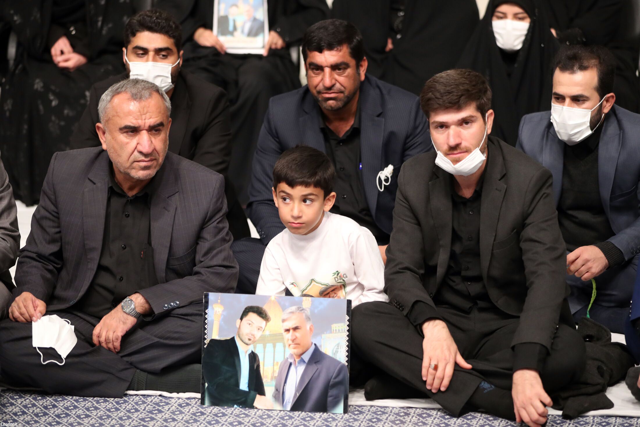 رهبر انقلاب: حادثه تروریستی شاهچراغ موجب رسوایی آمریکایی‌ها شد| دستگاه‌های فرهنگی جنایت‌های دشمنان را برای جوانان تبیین کنند+ عکس