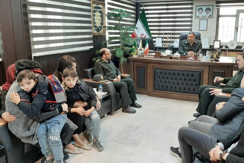 دستگیری عامل کودک ربایی در مشهد + عکس دستگیری عامل کودک ربایی در مشهد + عکس