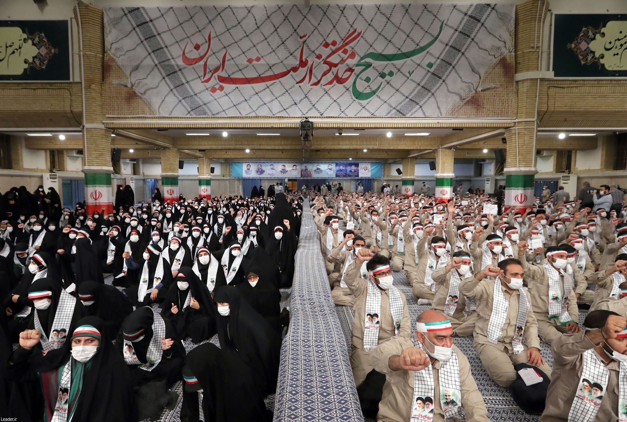 رهبر انقلاب: در قضایای اخیر، بسیجی‌های مظلوم خودشان مظلوم واقع شدند| بسیج صرفاً یک سازمان نظامی نیست+ فیلم و عکس