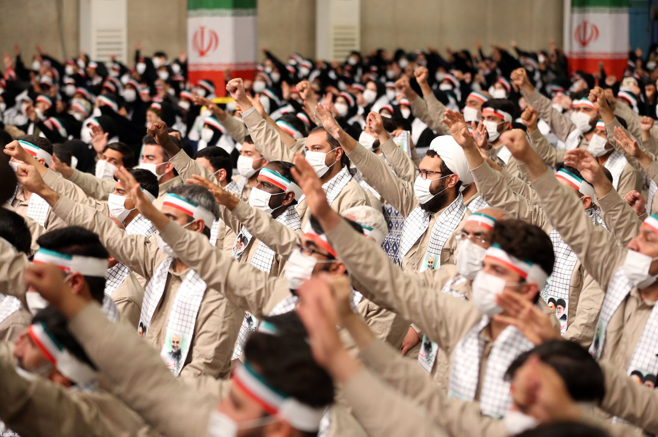 رهبر انقلاب: در قضایای اخیر، بسیجی‌های مظلوم خودشان مظلوم واقع شدند| بسیج صرفاً یک سازمان نظامی نیست+ فیلم و عکس