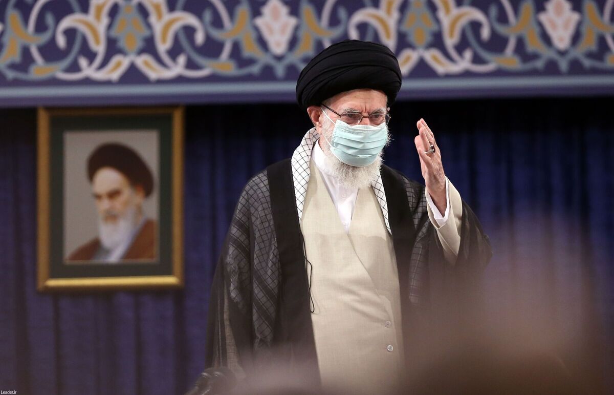 رسانه KHAMENEI.IR در نماهنگ «۱۴۰۱ اینگونه گذشت...» مروری کوتاه بر دیدار‌های رهبر انقلاب اسلامی در سال ۱۴۰۱ داشته است.