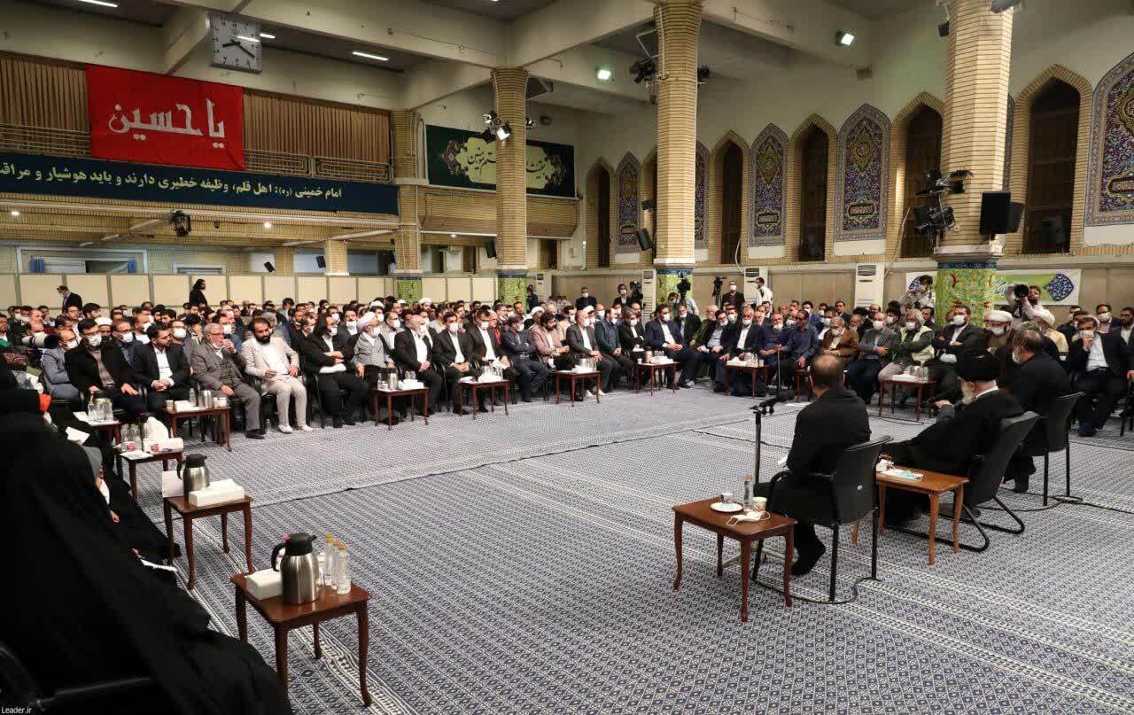 رهبر انقلاب: غربی‌ها طرفدار حقوق بشر نیستند، دشمن بشرند| غربی‌ها از زن ایرانی کینه دارند+ فیلم و عکس