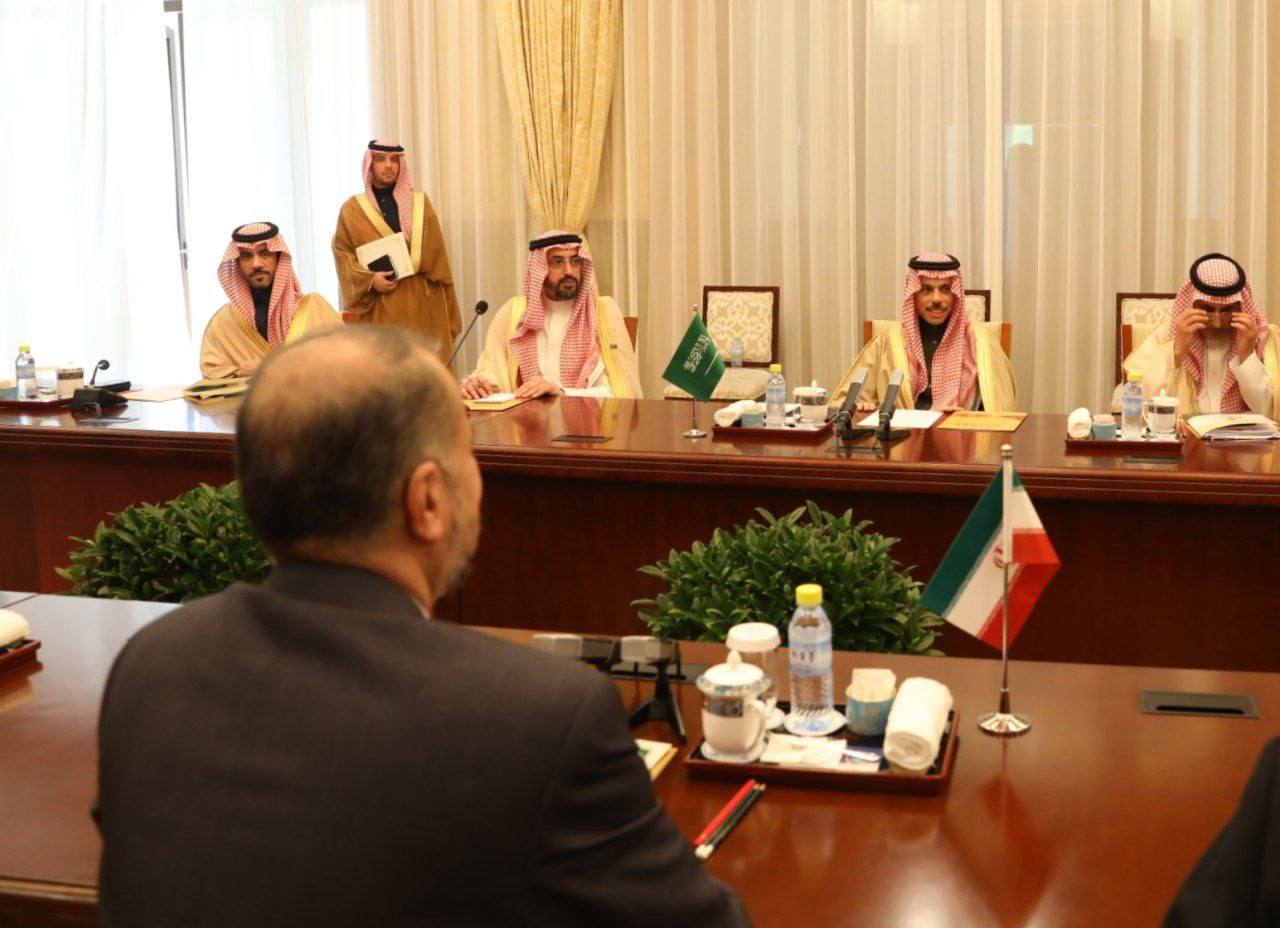 دیدار وزرای خارجه ایران و عربستان پس از ۷ سال قطع رابطه+ فیلم و عکس دیدار وزرای خارجه ایران و عربستان پس از ۷ سال قطع رابطه+ فیلم و عکس