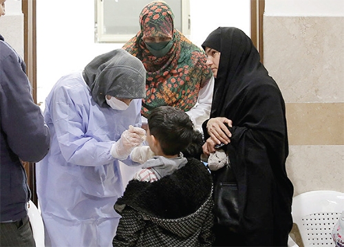 خدمت زائران جهادی به مجاوران مشهدی خدمت زائران جهادی به مجاوران مشهدی