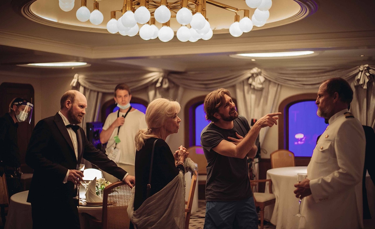 نگاهی به فیلم مثلث غم برنده نخل طلای کن ۲۰۲۲ نگاهی به فیلم مثلث غم برنده نخل طلای کن ۲۰۲۲