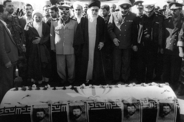 نگاهی به زندگی شهید صیاد شیرازی + عکس نگاهی به زندگی شهید صیاد شیرازی + عکس