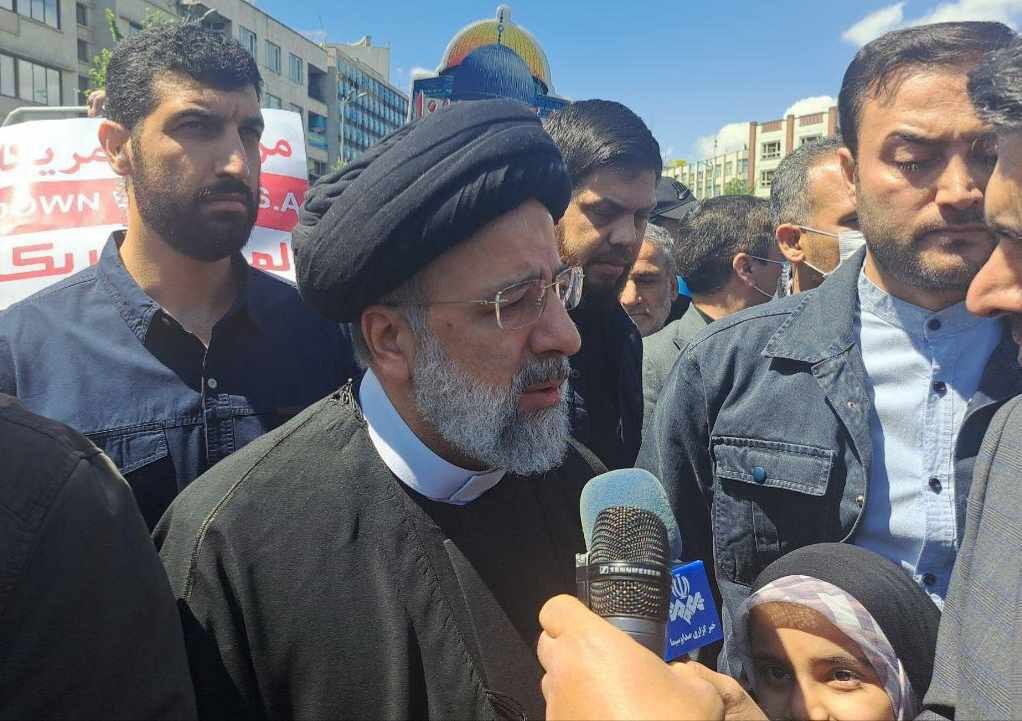 حضور آیتالله رئیسی در راهپیمایی روز قدس+ عکس و فیلم حضور آیتالله رئیسی در راهپیمایی روز قدس+ عکس و فیلم