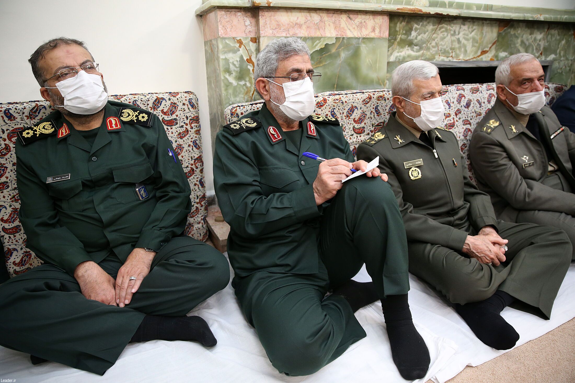 رهبر انقلاب خطاب به فرماندهان نیروهای مسلح: به هیچ حدی از پیشرفت قانع نباشید و بدون توقف به جلو بروید+ فیلم و عکس رهبر انقلاب خطاب به فرماندهان نیروهای مسلح: به هیچ حدی از پیشرفت قانع نباشید و بدون توقف به جلو بروید+ فیلم و عکس