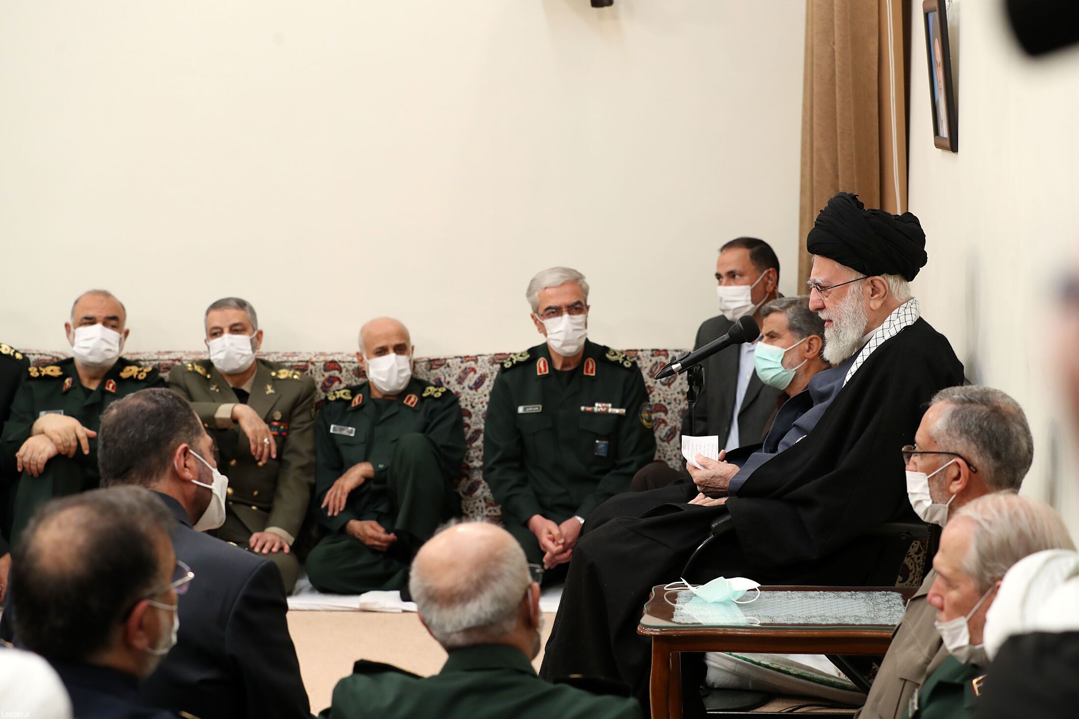 رهبر انقلاب خطاب به فرماندهان نیروهای مسلح: به هیچ حدی از پیشرفت قانع نباشید و بدون توقف به جلو بروید+ فیلم و عکس رهبر انقلاب خطاب به فرماندهان نیروهای مسلح: به هیچ حدی از پیشرفت قانع نباشید و بدون توقف به جلو بروید+ فیلم و عکس