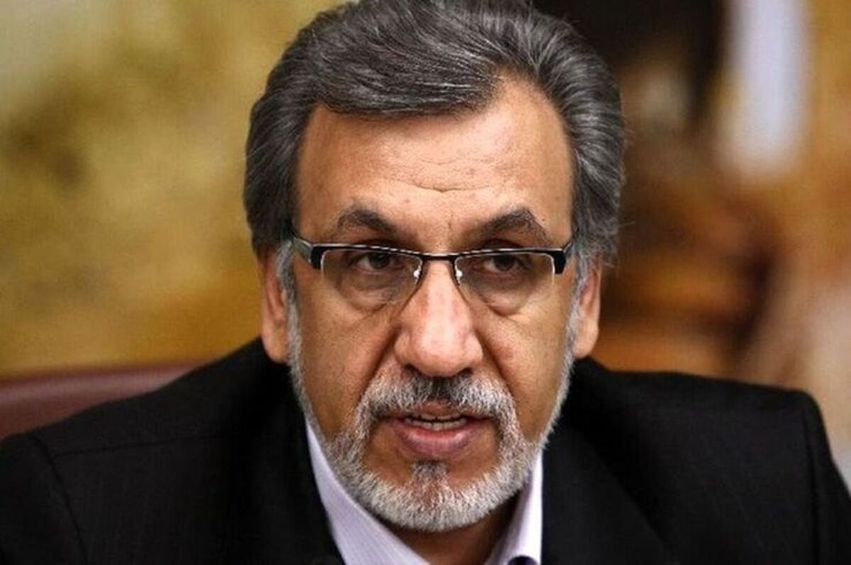 رئیس پلیس اینترپل فراجا نحوه صدور اعلان قرمز برای یک متهم را تشریح کرد و علت اینکه چرا دولت کانادا خاوری را تحویل ایران نمی‌دهد را توضیح داد.