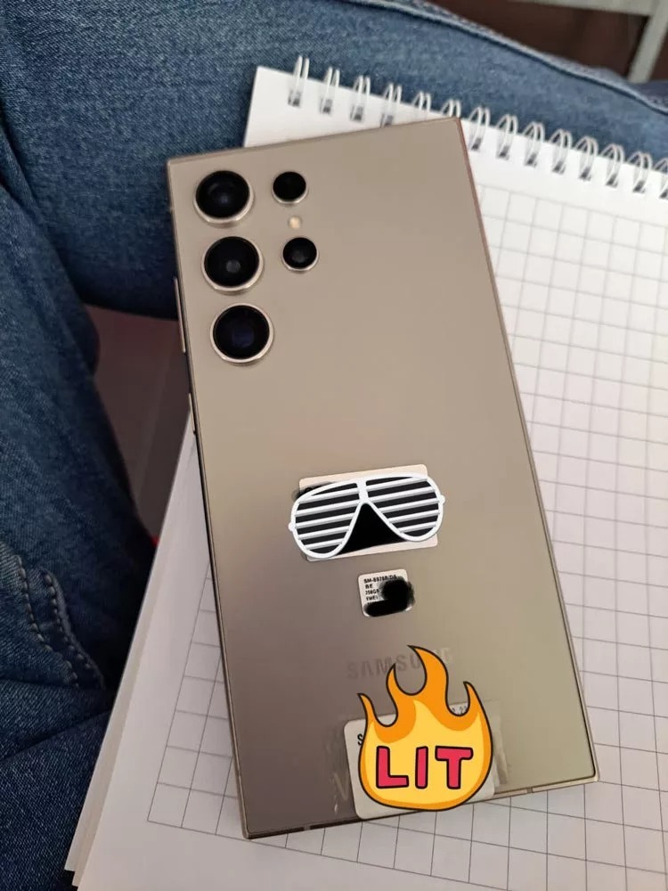 تصاویر واقعی گلکسی S۲۴ اولترا لو رفت تصاویر واقعی گلکسی S۲۴ اولترا لو رفت