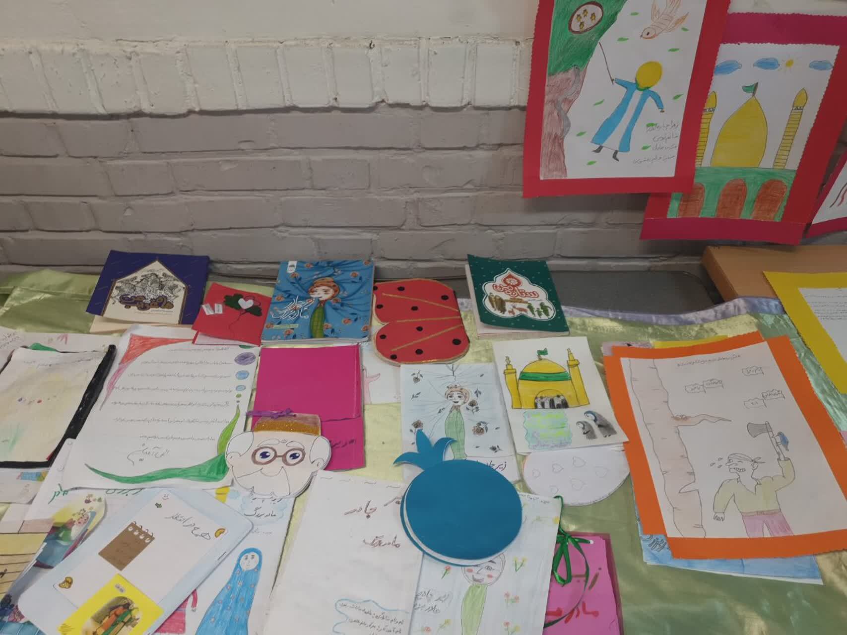 نخستین زنگ کتاب رضوی در مدارس حاشیه شهر مشهد نواخته شد نخستین زنگ کتاب رضوی در مدارس حاشیه شهر مشهد نواخته شد