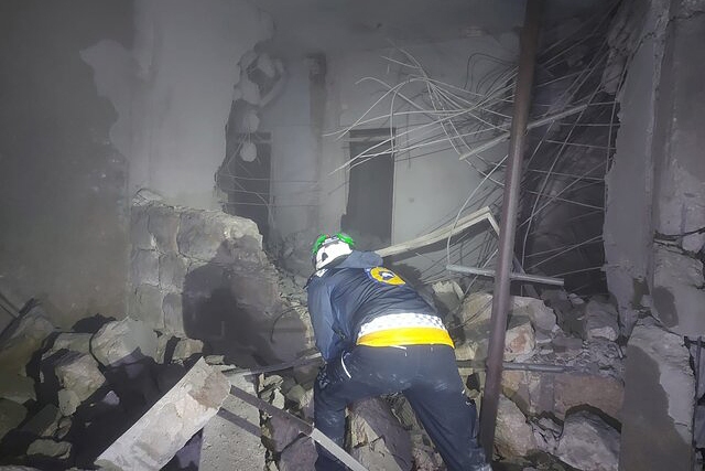 تصاویری از حمله ایران به مقرهای تروریستها در سوریه منتشر شد تصاویری از حمله ایران به مقرهای تروریستها در سوریه منتشر شد