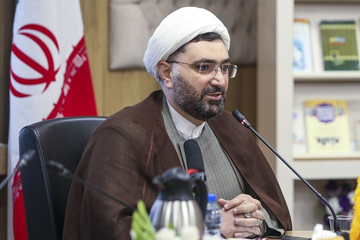 مدیرکل کتابخانه‌های عمومی خراسان رضوی گفت: همزمان با ۴۵ امین سالگرد پیروزی انقلاب اسلامی ۱۴۴۵ رویداد فرهنگی کتاب محور در کتابخانه‌های عمومی خراسان رضوی نیز برگزار می‌شود.