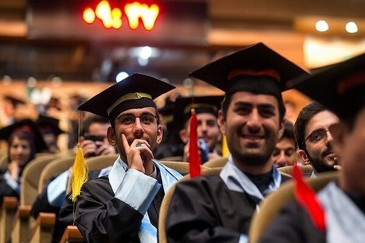 وزیر علوم، تحقیقات و فناوری گفت: محدودیتی برای جذب نخبگان به عنوان عضو هیات علمی یا یاوران علمی نداریم و هر تعدادی که سازمان اداری استخدامی مجوز دهد، آماده جذب هستیم.