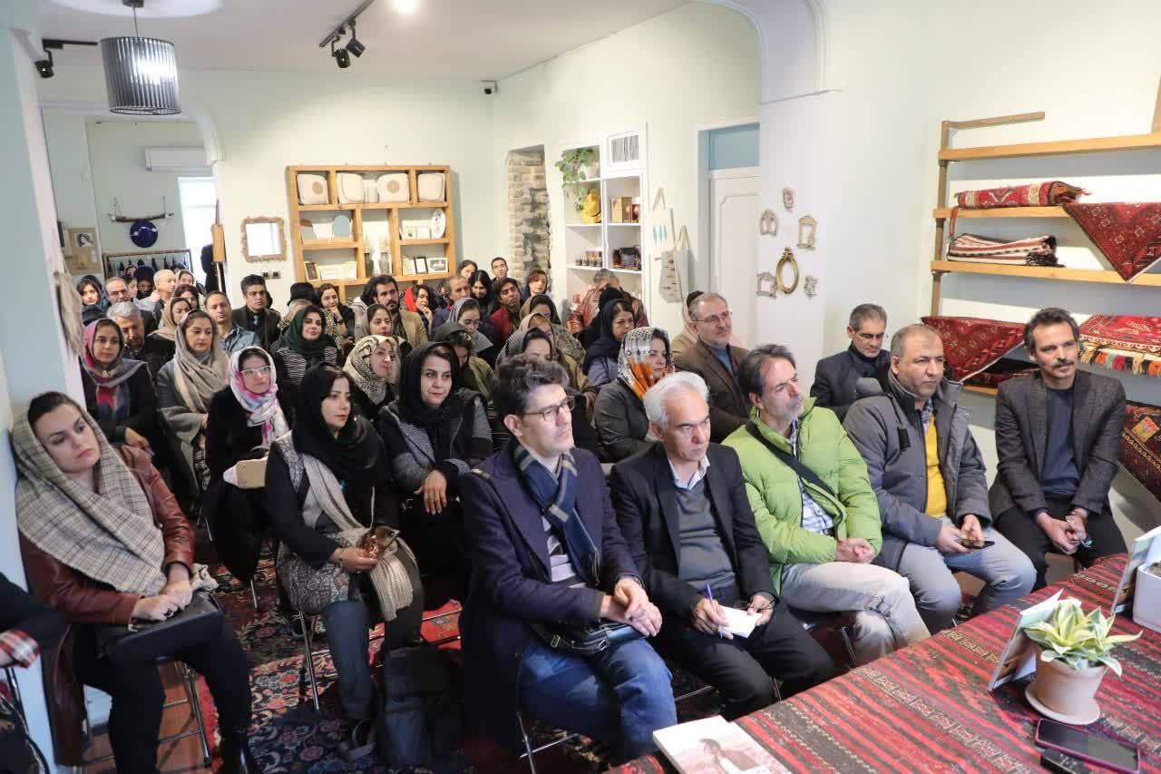 رونمایی از مجموعه شعر « موهبت غریب وال بودن» اثر جواد گنجعلی شاعر خراسانی رونمایی از مجموعه شعر « موهبت غریب وال بودن» اثر جواد گنجعلی شاعر خراسانی