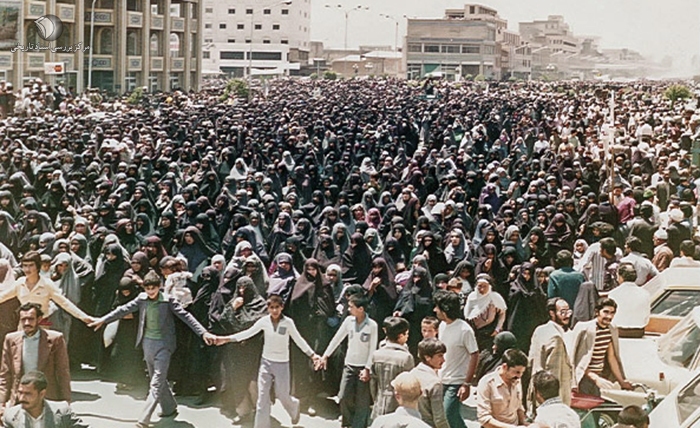 نقش حوزههای علمیه بانوان مشهدی در پیشبرد اهداف انقلاب اسلامی نقش حوزههای علمیه بانوان مشهدی در پیشبرد اهداف انقلاب اسلامی