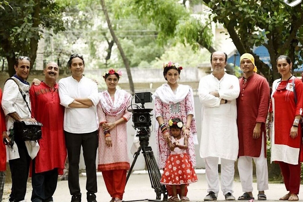 نگاهی به فیلم دروغهای زیبا اثر مرتضی آتش زمزم+ بازیگران، عکس، تیزر و حواشی نگاهی به فیلم دروغهای زیبا اثر مرتضی آتش زمزم+ بازیگران، عکس، تیزر و حواشی