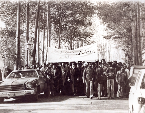 هنوز صدای فریاد میشنوم هنوز صدای فریاد میشنوم