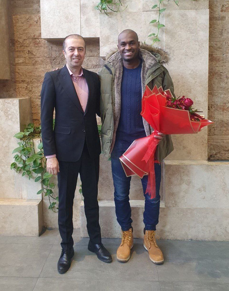 ستاره قطری پرسپولیس وارد تهران شد ستاره قطری پرسپولیس وارد تهران شد